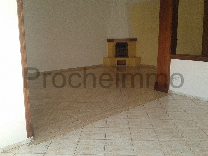 APPARTEMENT-EN-LOCATION-SUR-QUARTIER-RACINE