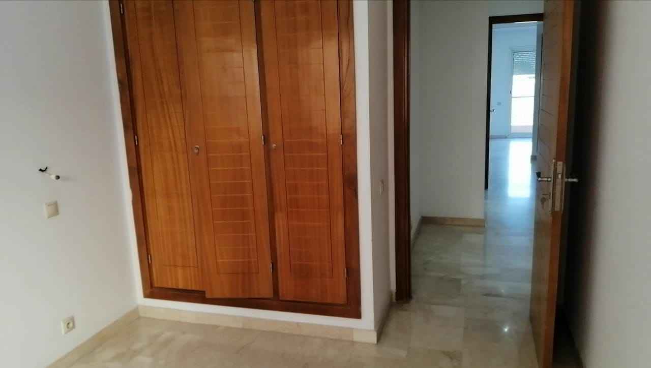 APPARTEMENT-EN-LOCATION-VIDE-SUR-CIL