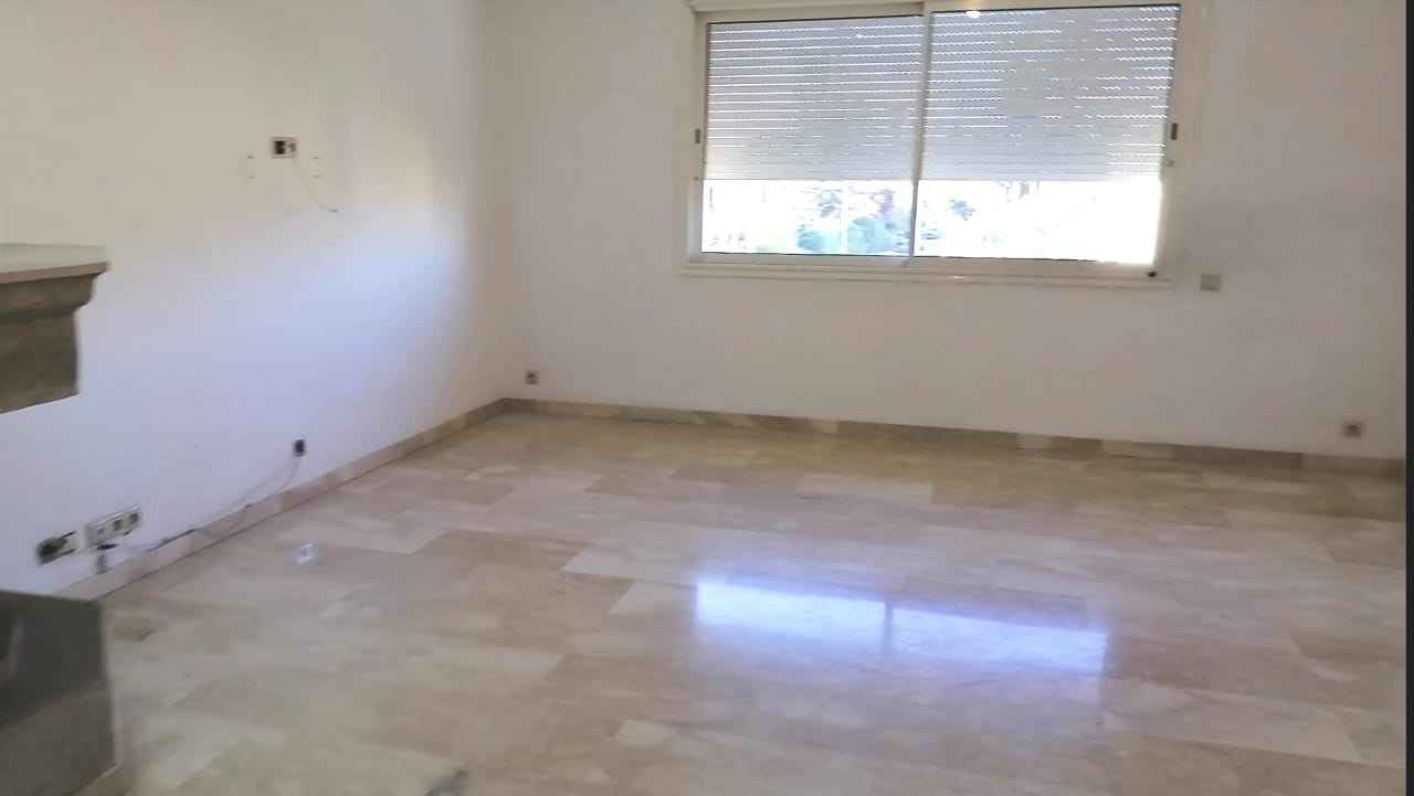 APPARTEMENT-EN-LOCATION-VIDE-SUR-CIL