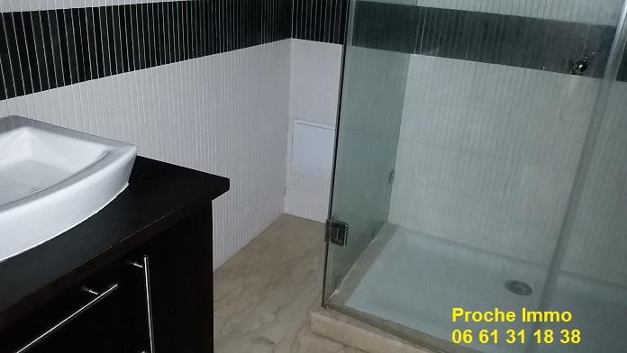 LOCATION BEL APPARTEMENT QUARTIER RACINE