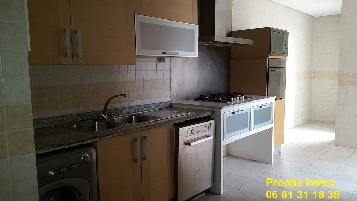 LOCATION BEL APPARTEMENT QUARTIER RACINE