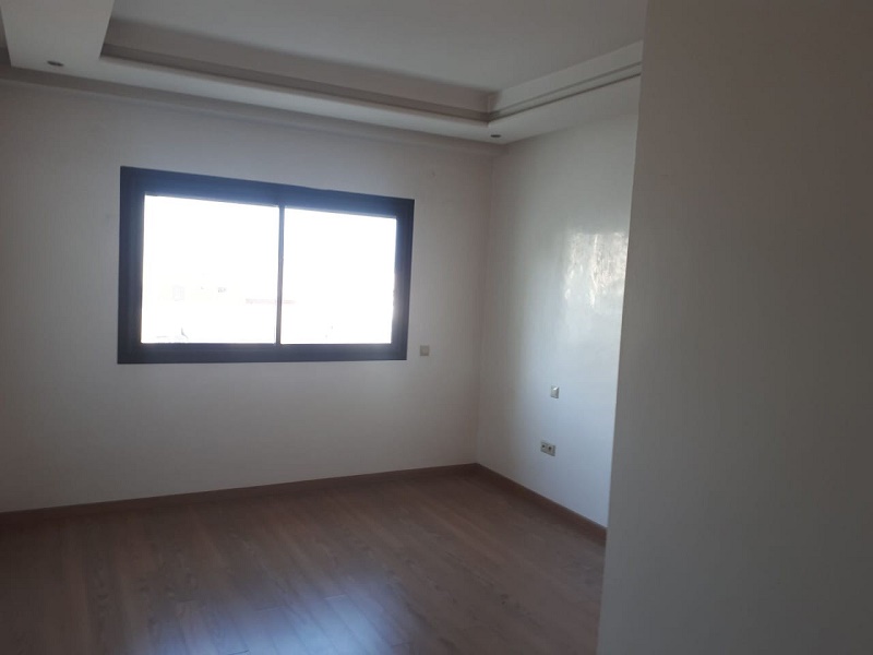 LOCATION BEL APPARTEMENT QUARTIER RACINE