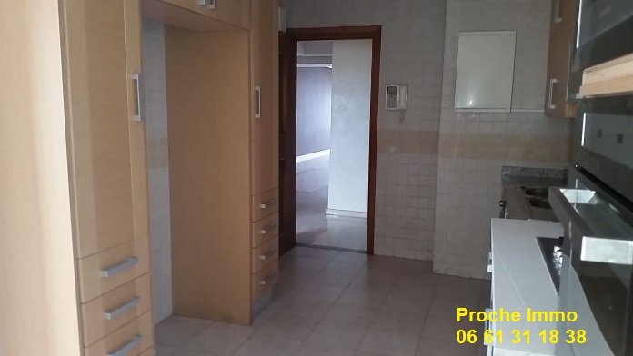LOCATION BEL APPARTEMENT QUARTIER RACINE