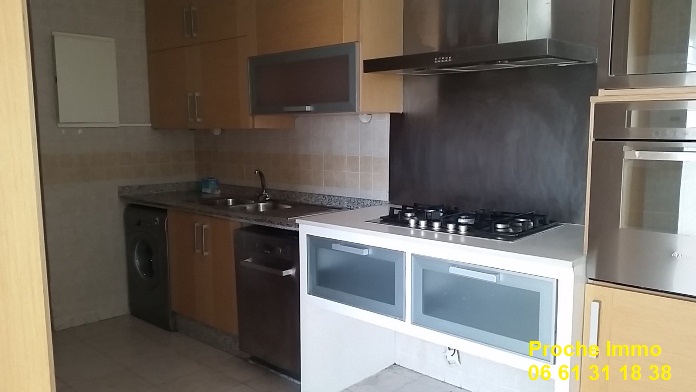 LOCATION BEL APPARTEMENT QUARTIER RACINE