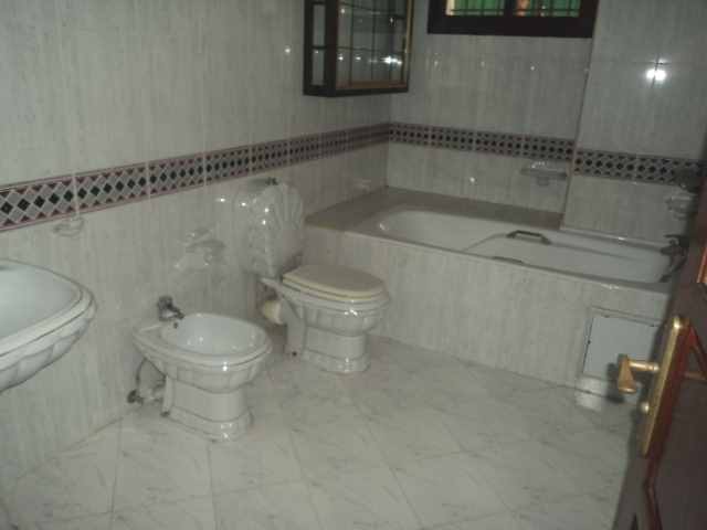 LOCATION SPACIEUX APPARTEMENT RACINE