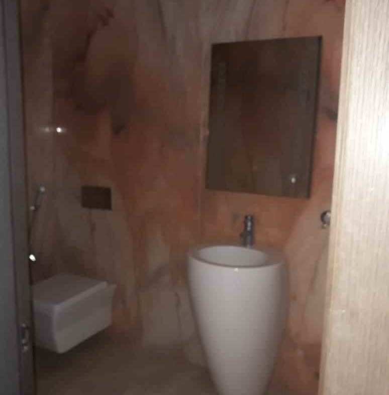 Location-d'une-belle-villa-moderne-sur-bouskoura