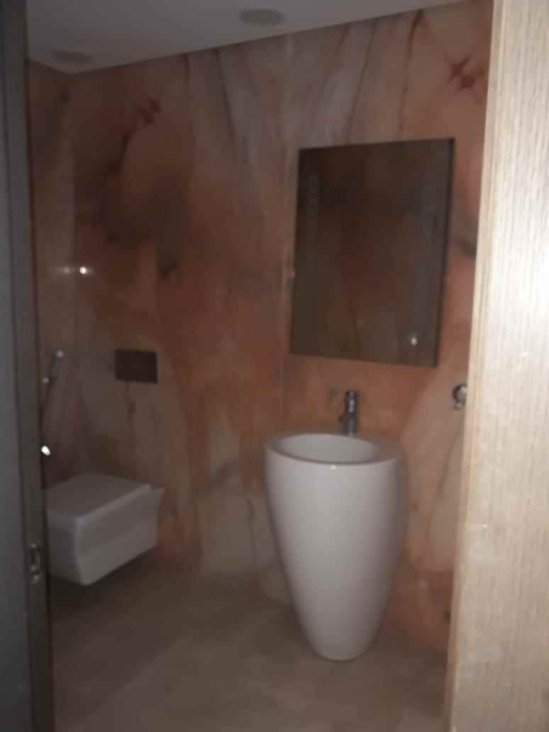 Location-d'une-belle-villa-moderne-sur-bouskoura