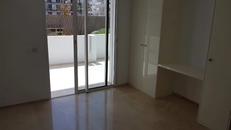 Location-studio-vide-neuf-sur-Casa-Finance-City