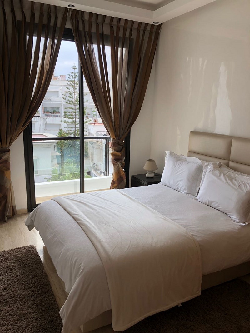 Beau-studio-meublé-en-location-sur-Hassan-premier