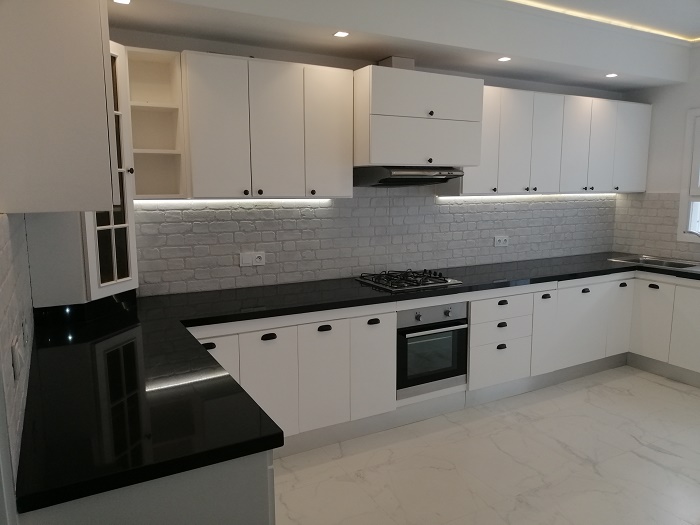 Location-d'un-bel-spacieux-appartement-au-quartier-racine