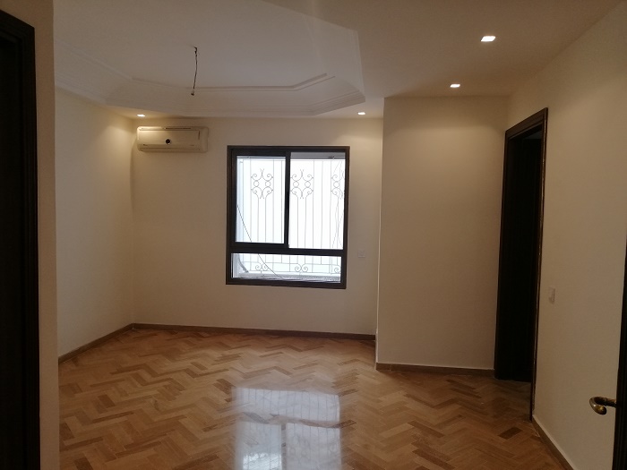 Location-d'un-bel-spacieux-appartement-au-quartier-racine