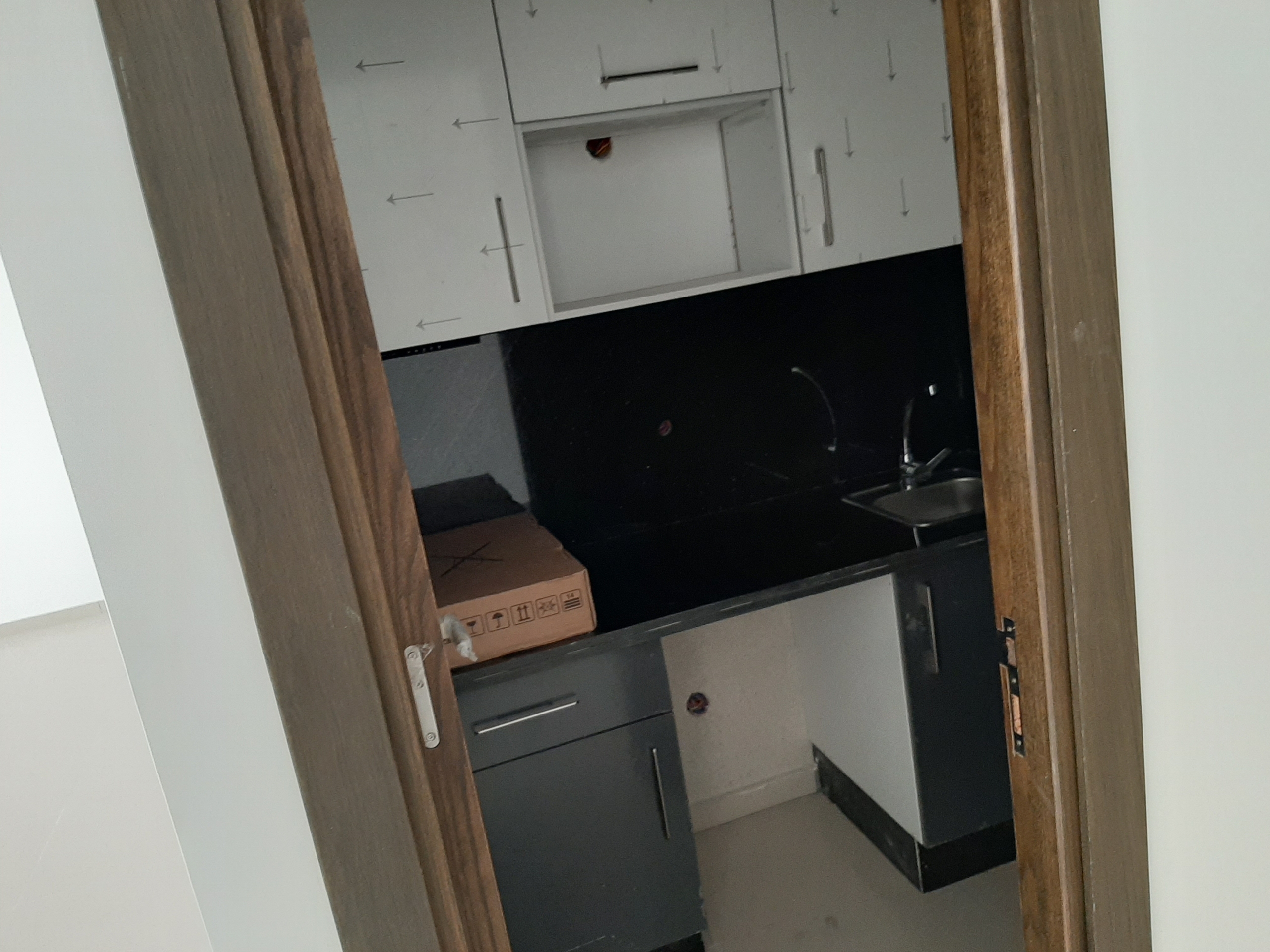 Location-d'un-bureau-ths-sur-Bd-abdelmoumen