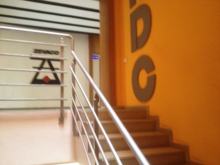 Location-plateau-bureau-Route-d'Azemoure