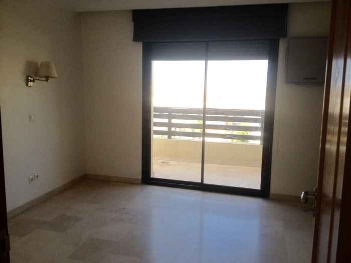 Location-spacieux-appartement-Ain Diab