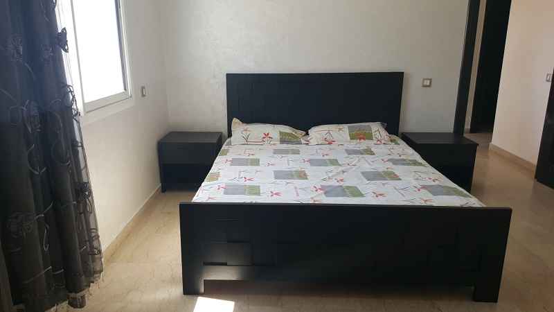 Location-studio-meublé-sur-les princesses avec terrasse