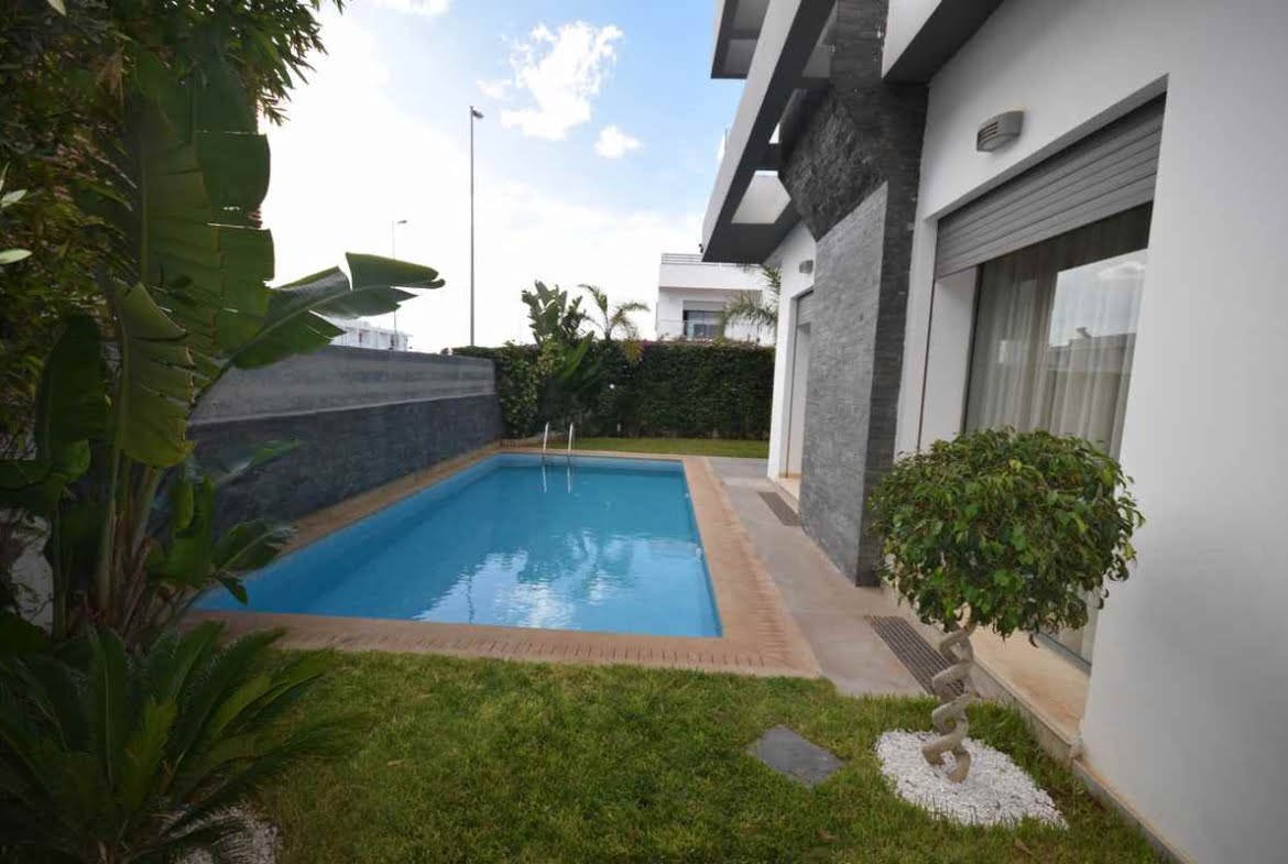 Location dune moderne villa mb sur darbouazza