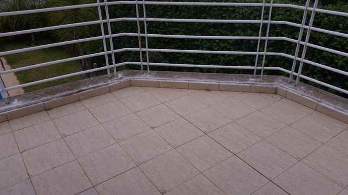 LOCATION-VILLA-AVEC-PISCINE-QUARTIER-CALIFORNIE