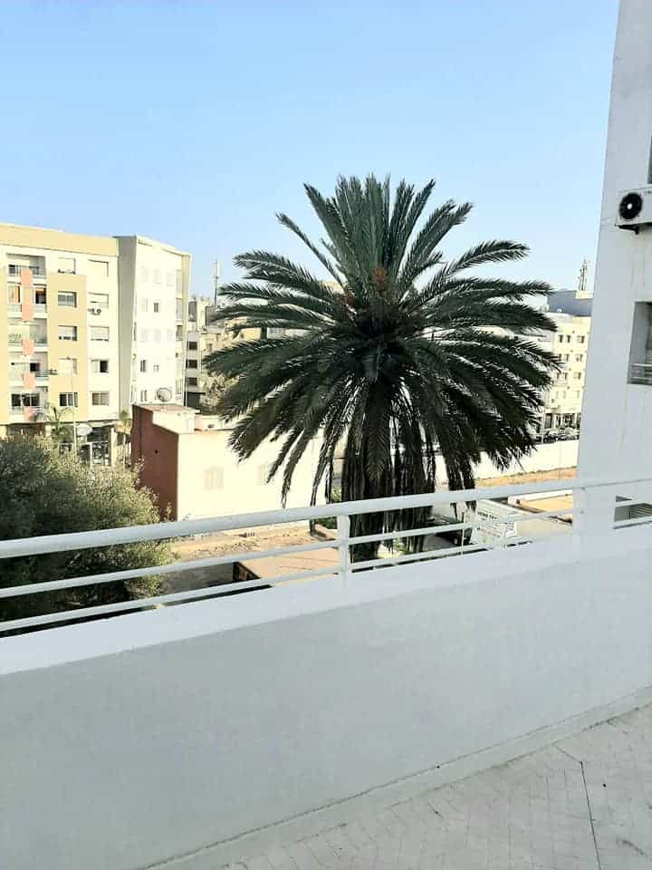 Location-studio-meublé-avec-terrasse-Les-Princesses