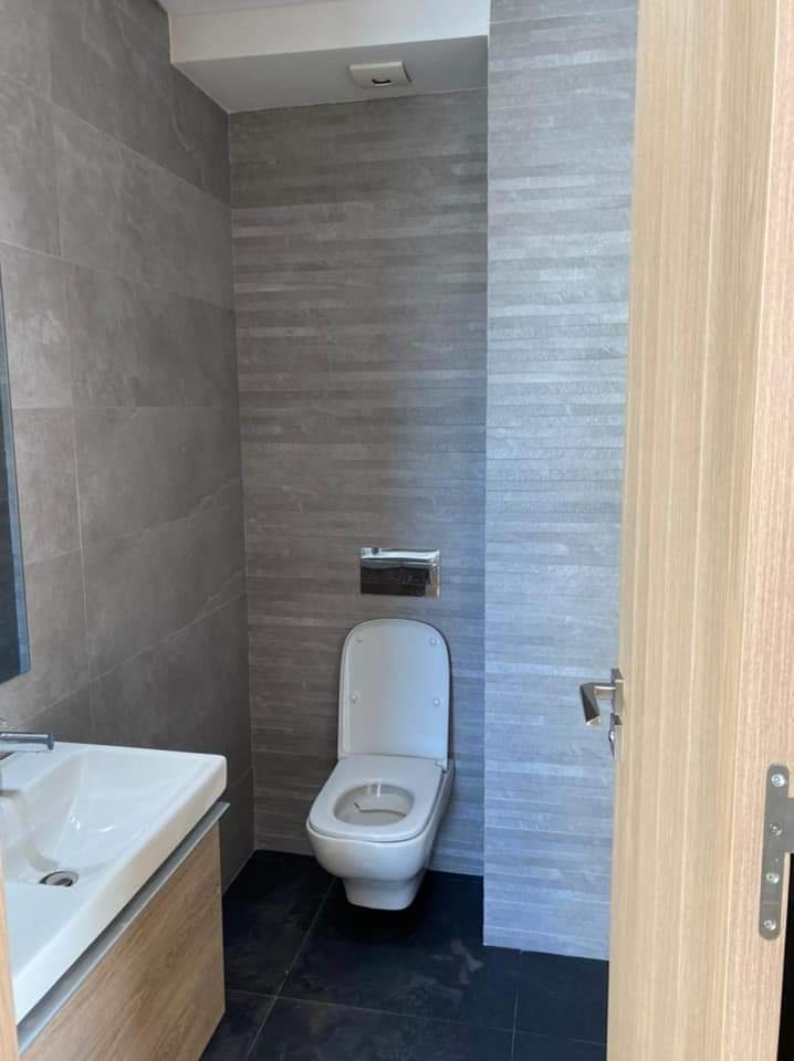 Location-studio-meublé-avec-terrasse-Les-Princesses