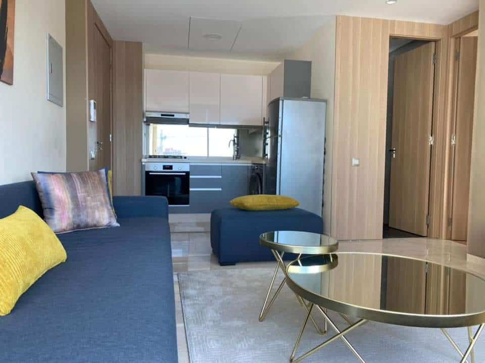 Location-studio-meublé-avec-terrasse-Les-Princesses