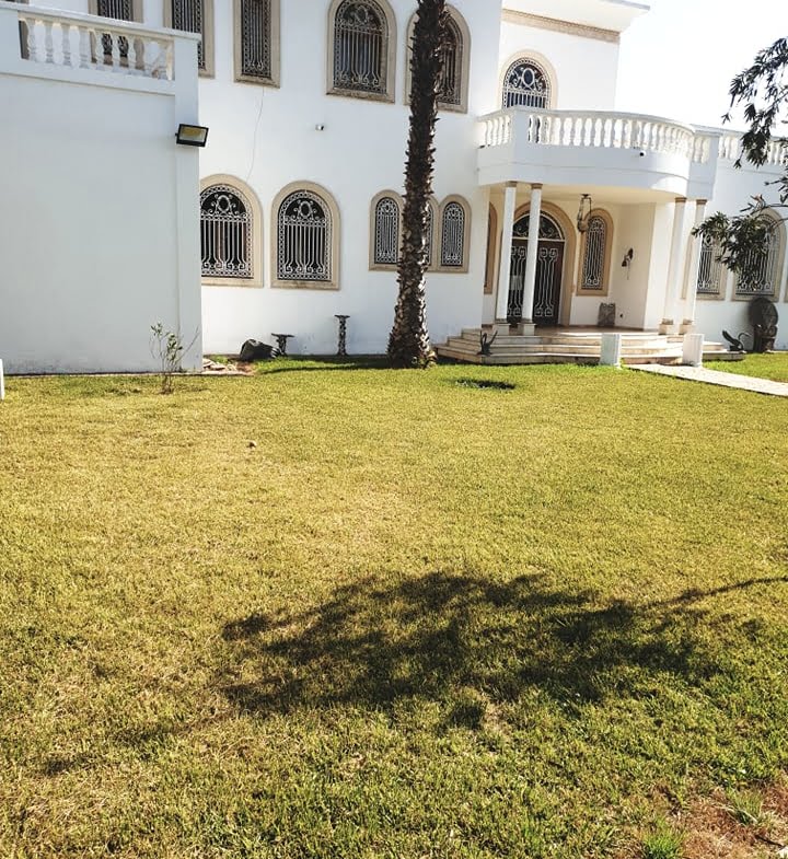 Location-villa-de-luxe-Bouskoura