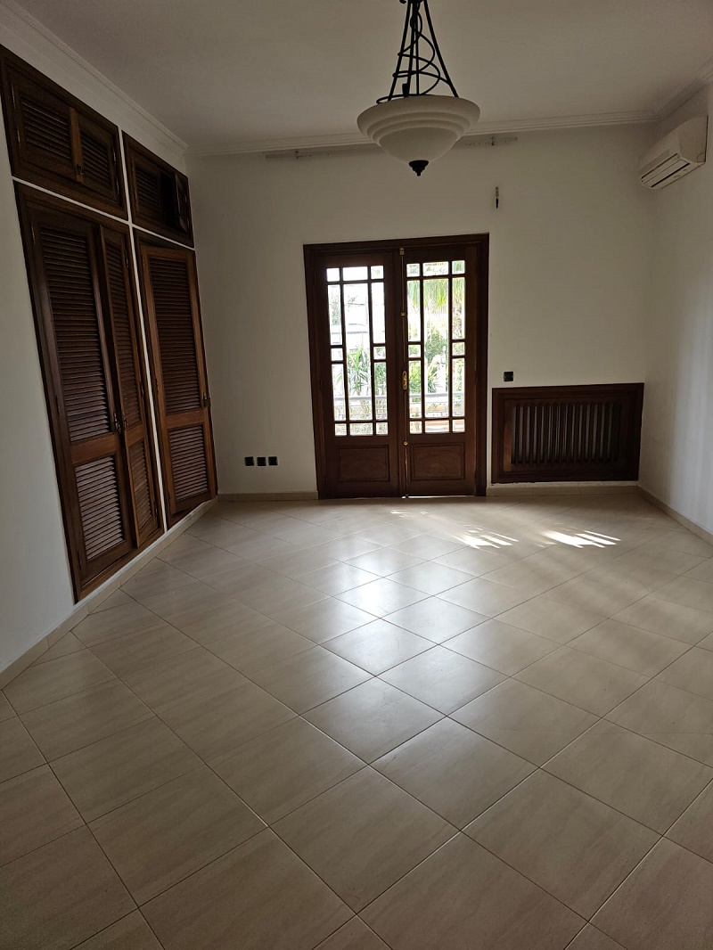 Ain Diab-Vente-Villa -4CH-Avec-Piscine