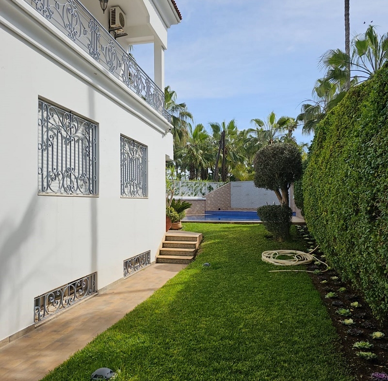 Ain Diab-Vente-Villa -4CH-Avec-Piscine