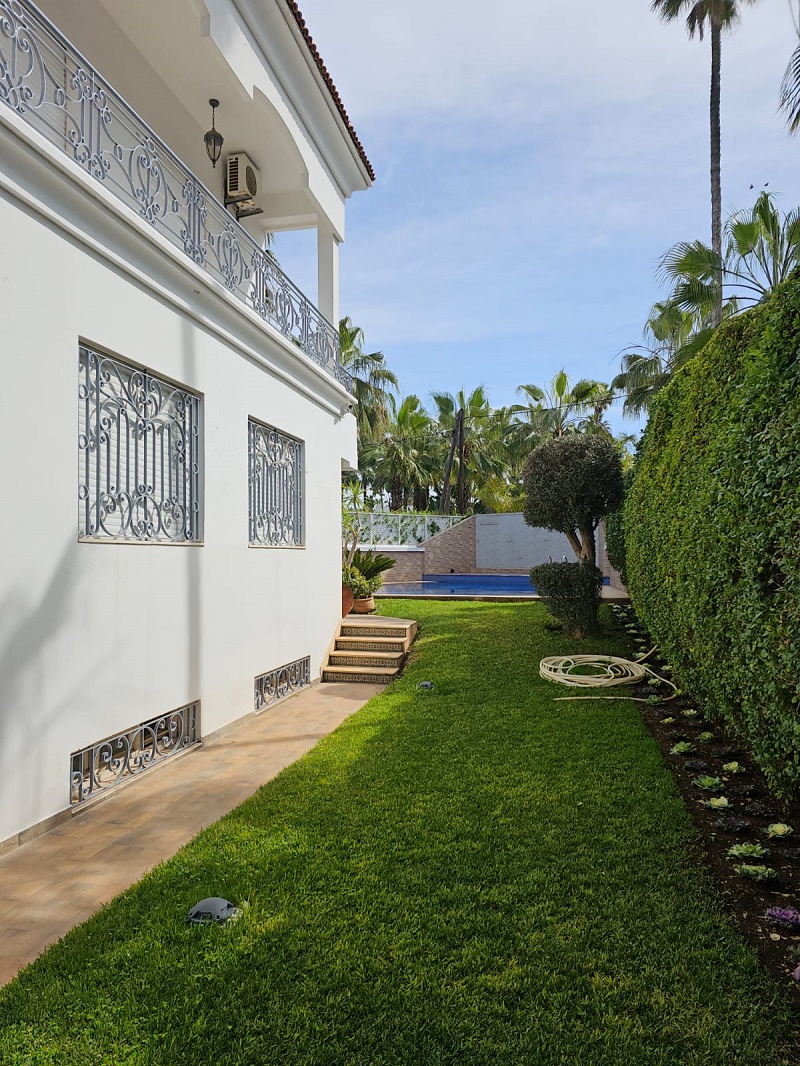 Ain Diab-Vente-Villa -4CH-Avec-Piscine