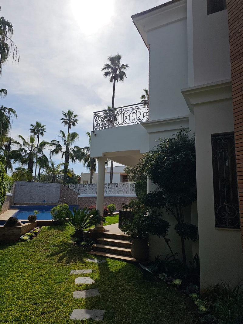 Ain Diab-Vente-Villa -4CH-Avec-Piscine