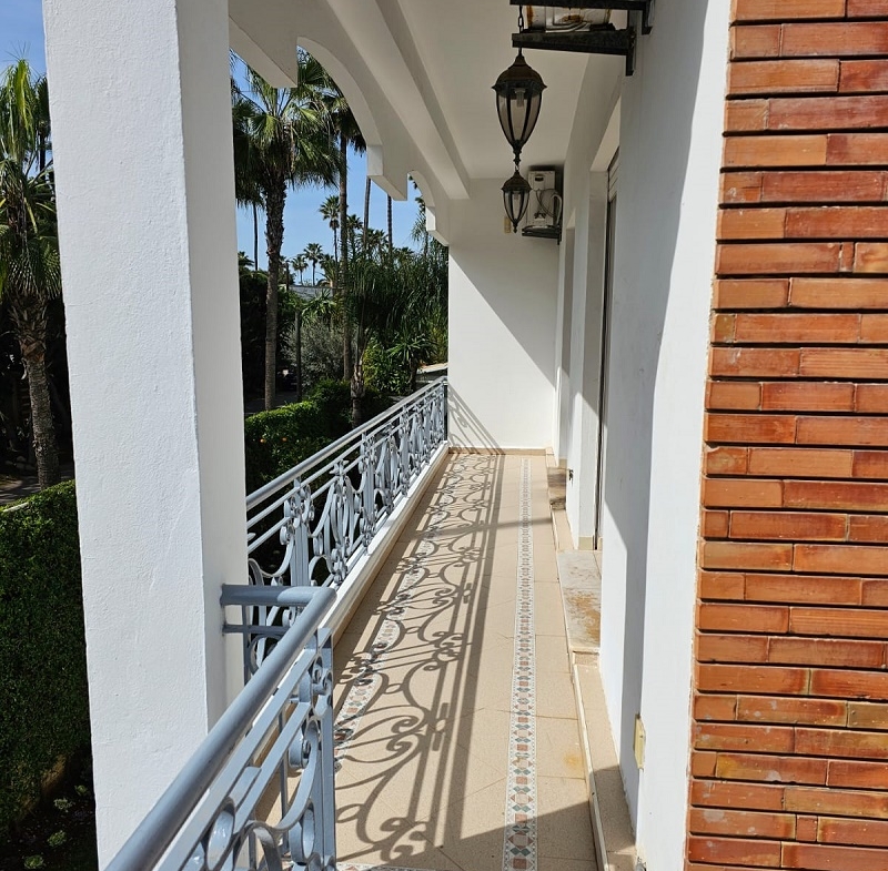 Ain Diab-Vente-Villa -4CH-Avec-Piscine