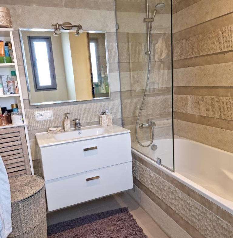 Vente-Coquette-Villa-Avec-Piscine-Dar-Bouazza