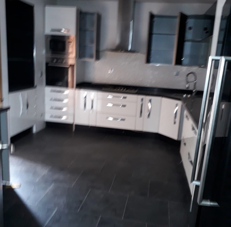 Bouskoura-Location-coquette-Villa-Avec-Piscine