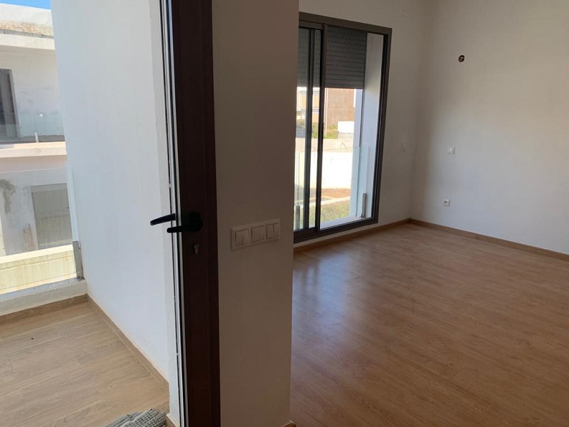 Bouskoura-Location-coquette-Villa-Avec-Piscine