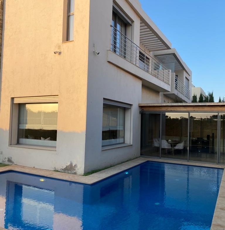 Dar Bouazza-Vente-Villa-Sécurisée-4CH-Piscine,