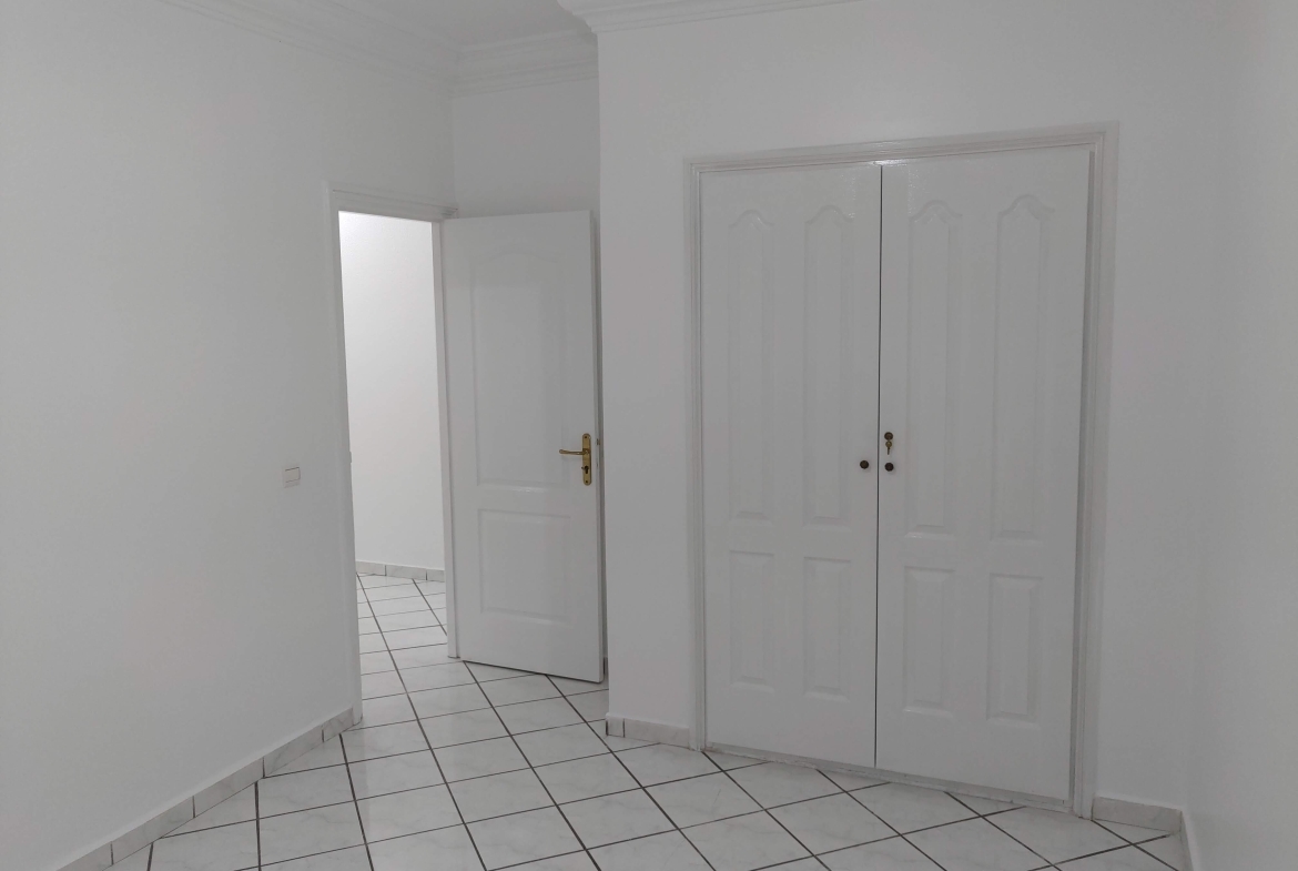 A Louer Bureau 85 m² sur Abdelmoumen