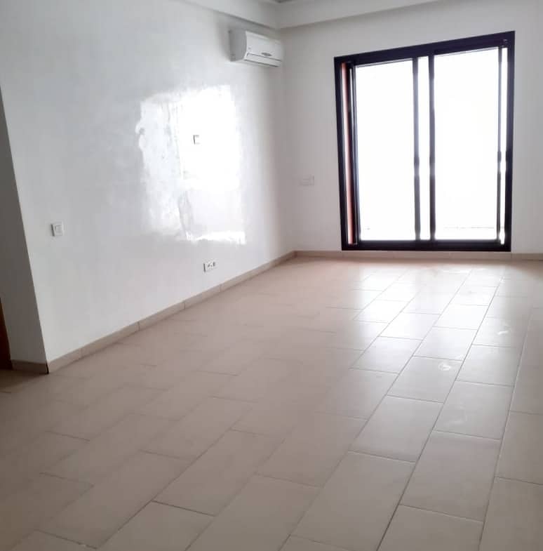 À-louer-Appartement-à-proximité-des-commodités-sur-cfc