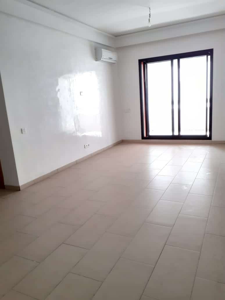 À-louer-Appartement-à-proximité-des-commodités-sur-cfc