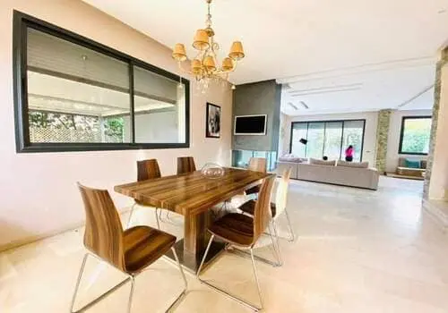 villa-spacieuse-avec-piscine-meublée-à-dar bouazza