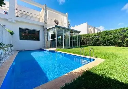 villa-spacieuse-avec-piscine-meublée-à-dar bouazza