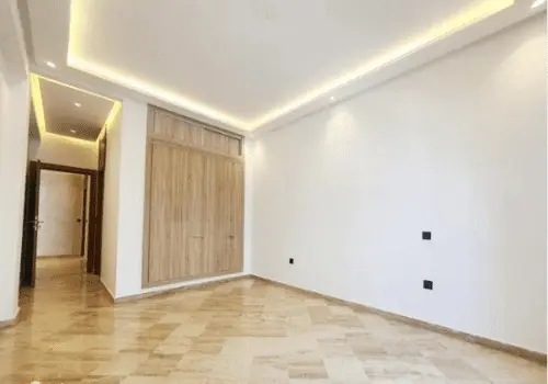 Bel-appartement-en-vente-sur-le-prestigieux-Triangle-dOr