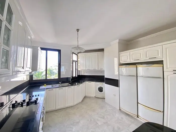 Agréable et Lumineux Appartement à Louer à Ain Diab