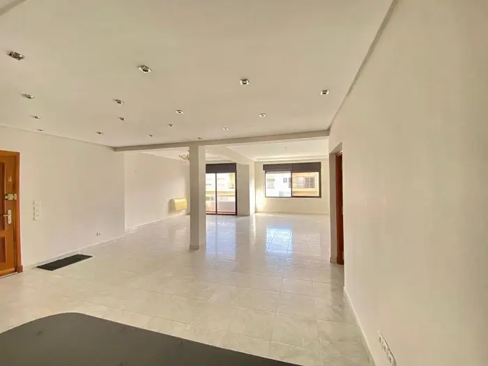 Agréable et Lumineux Appartement à Louer à Ain Diab