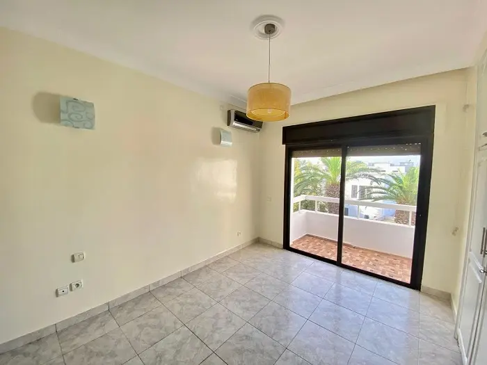 Agréable et Lumineux Appartement à Louer à Ain Diab