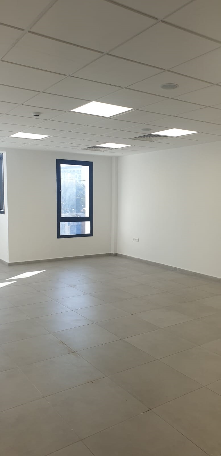 Location Bureau En Open Space sur Iriss 1er