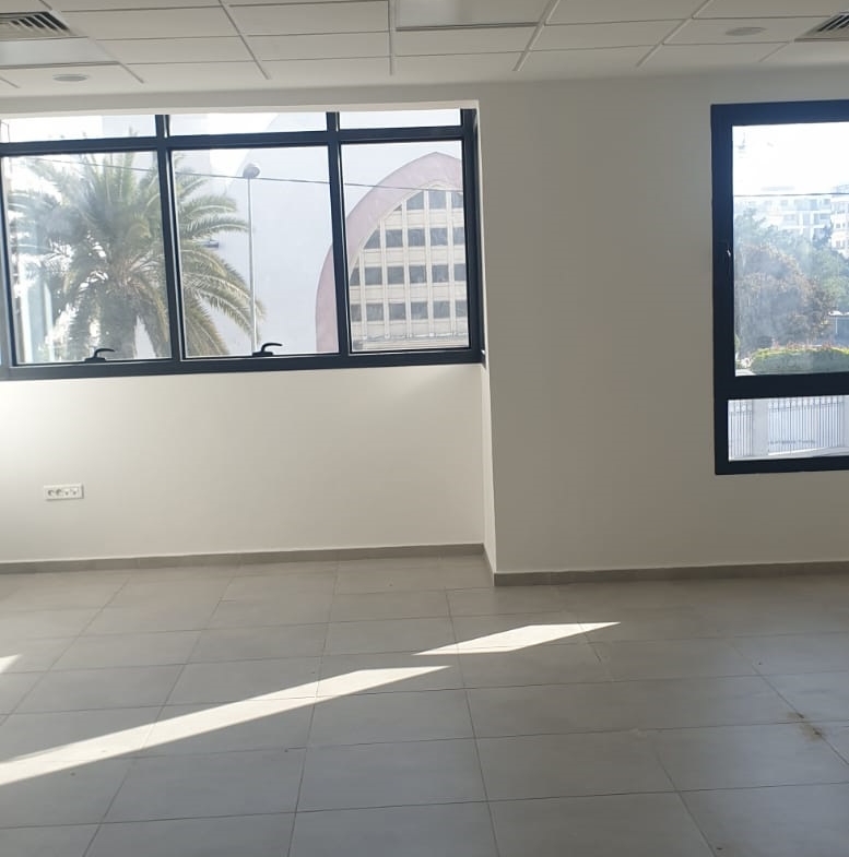 Location Bureau En Open Space sur Iriss 1er