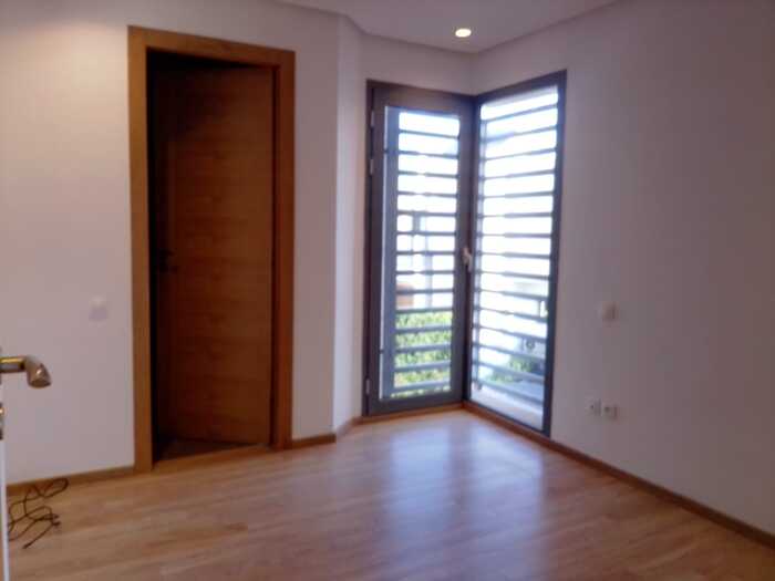 SPLENDIDE-VILLA-DE-LUXE-3-NIVEAUX-PISCINE-–-DAR-BOUAZZA