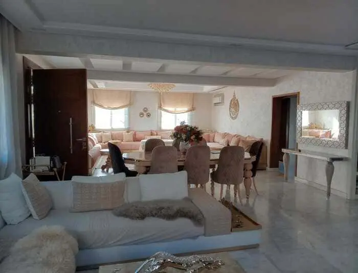 À VENDRE – Sublime Villa Moderne à Hay Laymoune