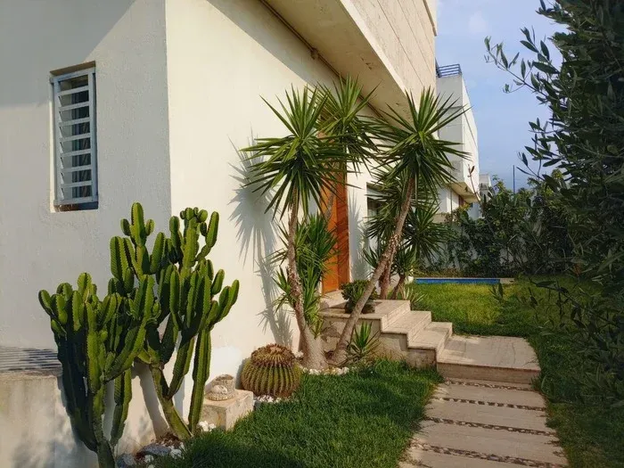 villa angle dar bouazza avec piscine
