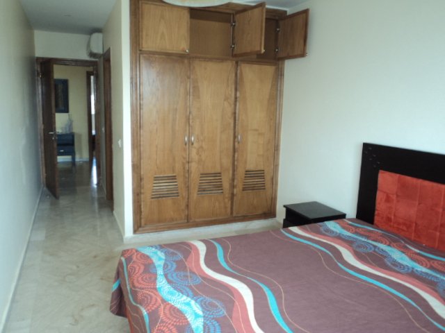 A LOUER UN APPARTEMENT MEUBLE SUR AIN DIAB